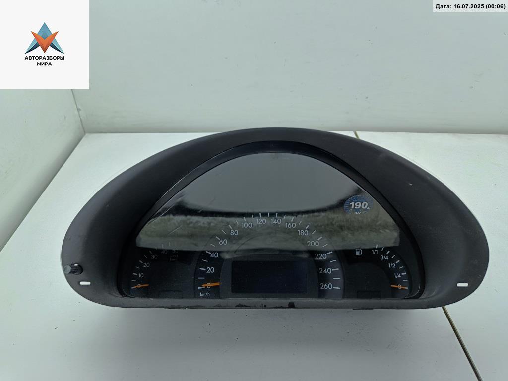 приборная панель Mercedes-Benz C-Класс W203/S203/CL203 2003, 2.2 л., дизель, АКПП, серый, универсал, 2035403047 - фото №1