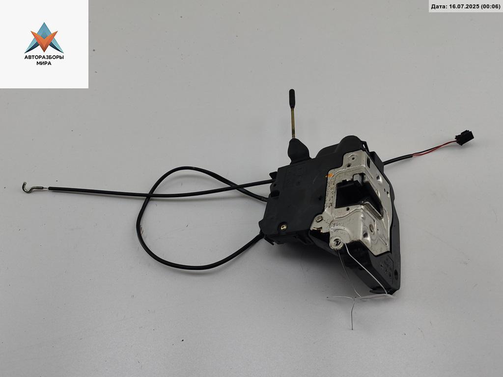 замок двери передней правой Mercedes-Benz C-Класс W203/S203/CL203 2003, 2.2 л., дизель, АКПП, серый, седан, 2037200435 - фото №1