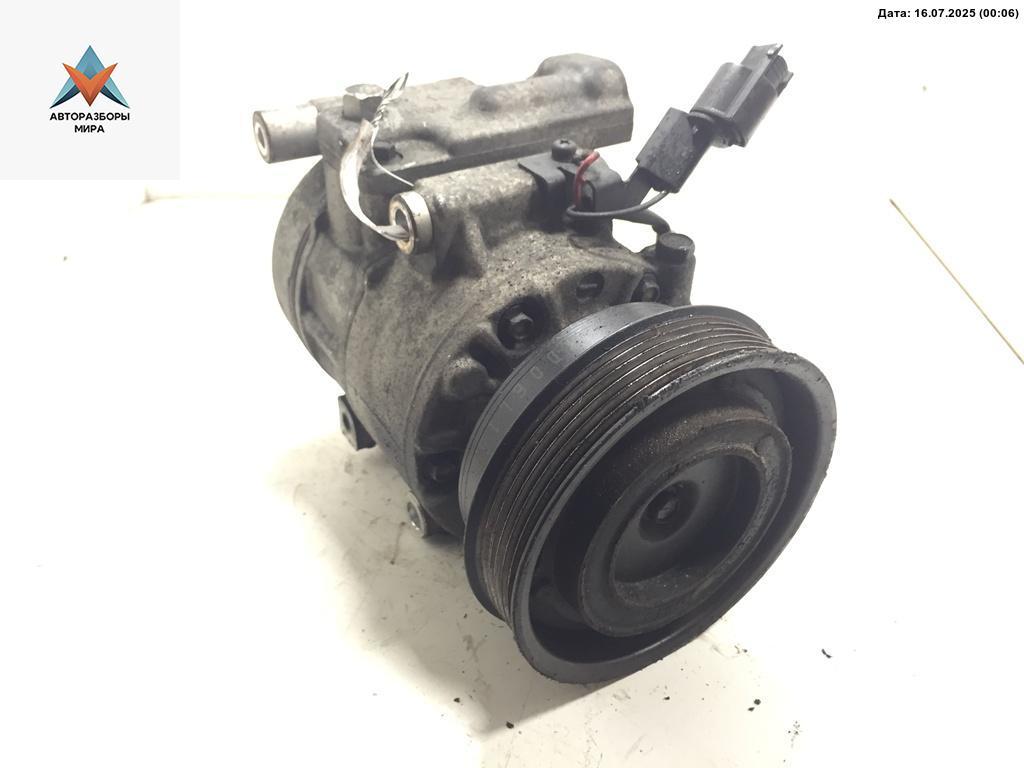 компрессор кондиционера Kia Carens 3 поколение 2006, 2.0 л., дизель, 97701-1D400 - фото №1