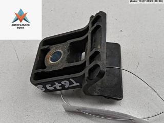 кронштейн радиатора Opel Astra J 2010, 1.6 л., бензин, МКПП, синий, хетчбэк 5 дв., 13250318