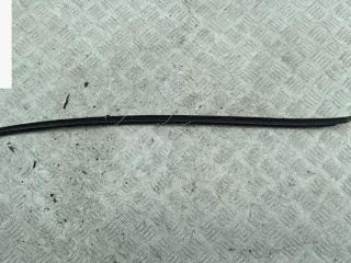 молдинг лобового стекла Volkswagen Passat B6 2005, 1.6 л., бензин, МКПП, синий, универсал, 3C0854327A