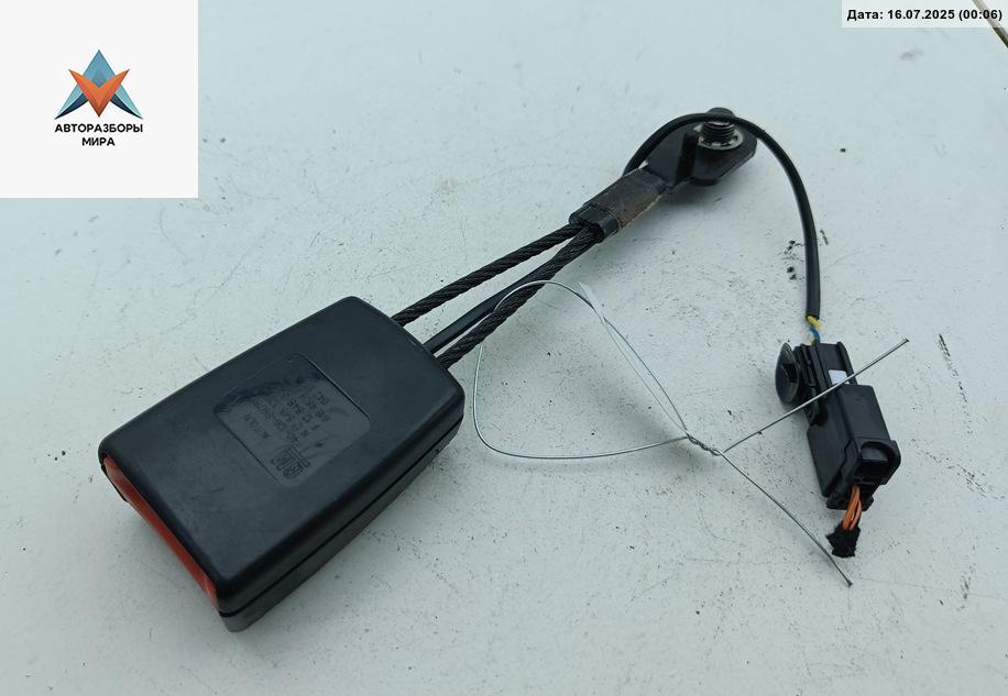 замок ремня безопасности Opel Astra H 2004, 1.6 л., бензин, МКПП, синий, хетчбэк 5 дв., 357937039 - фото №1