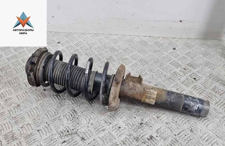 стойка передняя Volkswagen Passat B6 2008, 1.4 л., бензин, МКПП, чёрный, универсал - фото №1