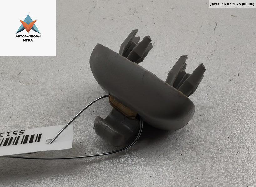 Крепление (крючок) солнцезащитного козырька Audi A4 B6 2003, 1.8 л., Ti, бензин, АКПП, серый, седан, 8E0857562 - фото №1