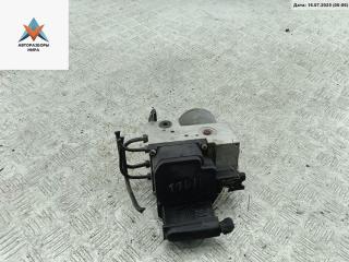 блок ABS Volkswagen Passat B5 [рестайлинг] 2000, 1.8 л., бензин, МКПП, серый, седан, 8E0614111T