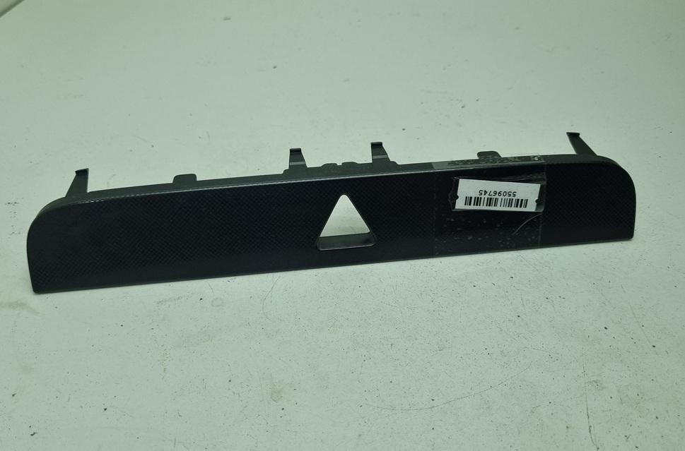 накладка на торпедо (консоль) Volkswagen Passat B6 2005, 1.6 л., бензин, МКПП, синий, универсал, 3C1858063E