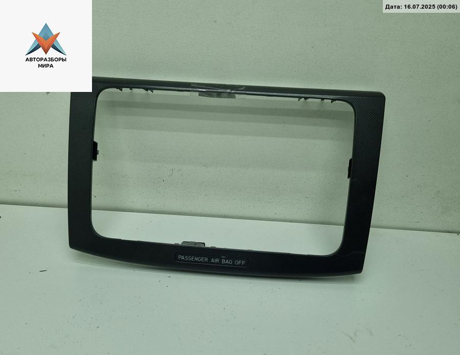 накладка на торпедо (консоль) Volkswagen Passat B6 2005, 1.6 л., бензин, МКПП, синий, универсал, 3C0858069M - фото №1