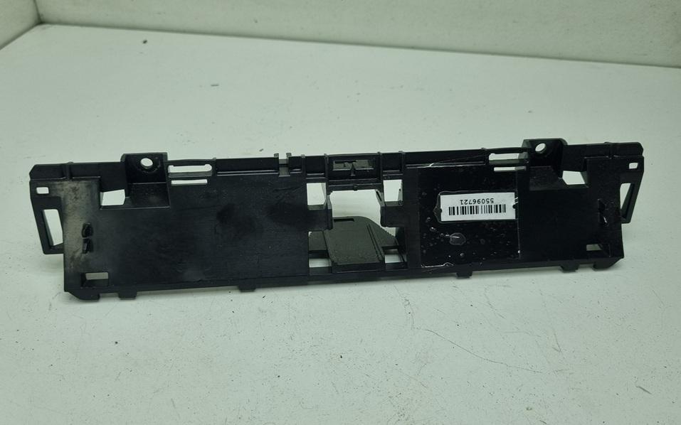 накладка на торпедо (консоль) Volkswagen Passat B6 2005, 1.6 л., бензин, МКПП, синий, универсал, 3C1857318C