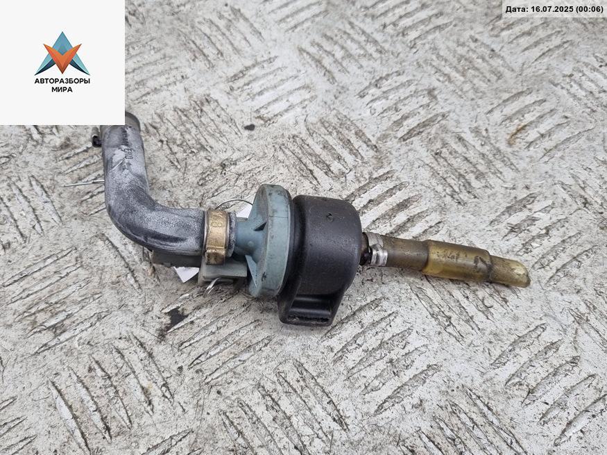 клапан вакуумного управления Volkswagen Passat B4 1996, 1.8 л., бензин, МКПП, красный, универсал, 051133459A - фото №1