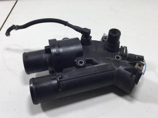 корпус термостата Peugeot 407 2007, 2.2 л., дизель, МКПП, чёрный, универсал, 9657182080