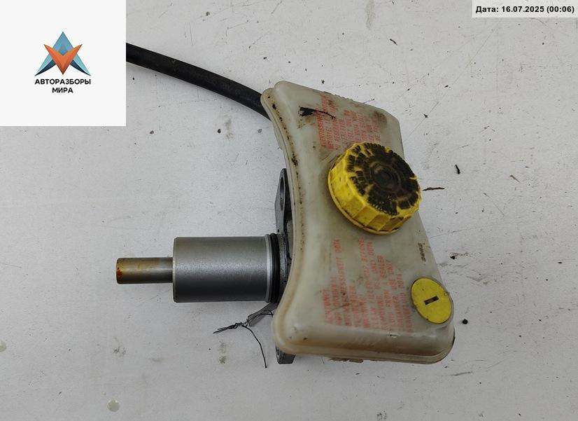 цилиндр тормозной главный Audi A4 B6 2002, 2.0 л., бензин, МКПП, синий, универсал, 8E0611301E - фото №1