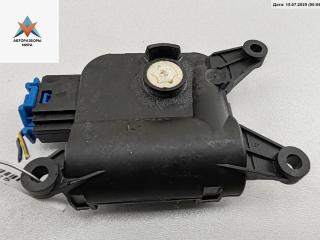 моторчик заслонки печки Volkswagen Passat B6 2005, 1.6 л., бензин, МКПП, синий, универсал, 0132801364
