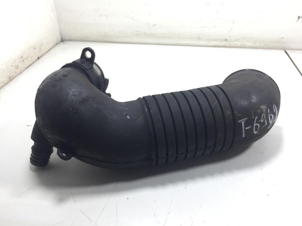 патрубок турбины Audi A4 B6 2002, 1.9 л., дизель, 8E0129615 - фото №1