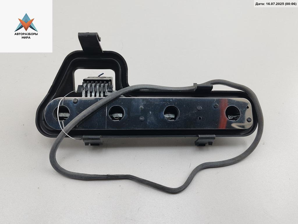 Плата фонаря заднего правого Opel Zafira 1 поколение (A) 2001, 1.8 л., бензин, МКПП, красный, минивэн, GM5249 - фото №1