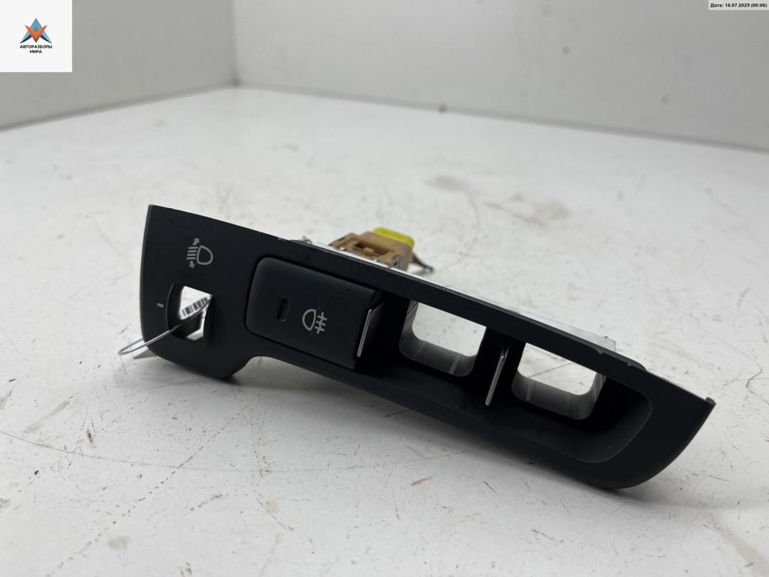 кнопка противотуманных фар Kia Carens 3 поколение 2006, 2.0 л., дизель, МКПП, серый, минивэн, S09W - фото №1