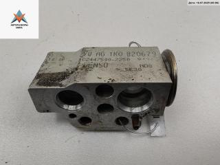 расширительный клапан кондиционера Volkswagen Passat B6 2005, 1.6 л., бензин, МКПП, синий, универсал, 1K0820679