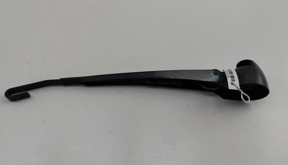 Щеткодержатель (поводок стеклоочистителя) задний SEAT Ibiza 2005, 1.4 л., бензин, МКПП, серый, хетчбэк 3 дв., 1U9955707