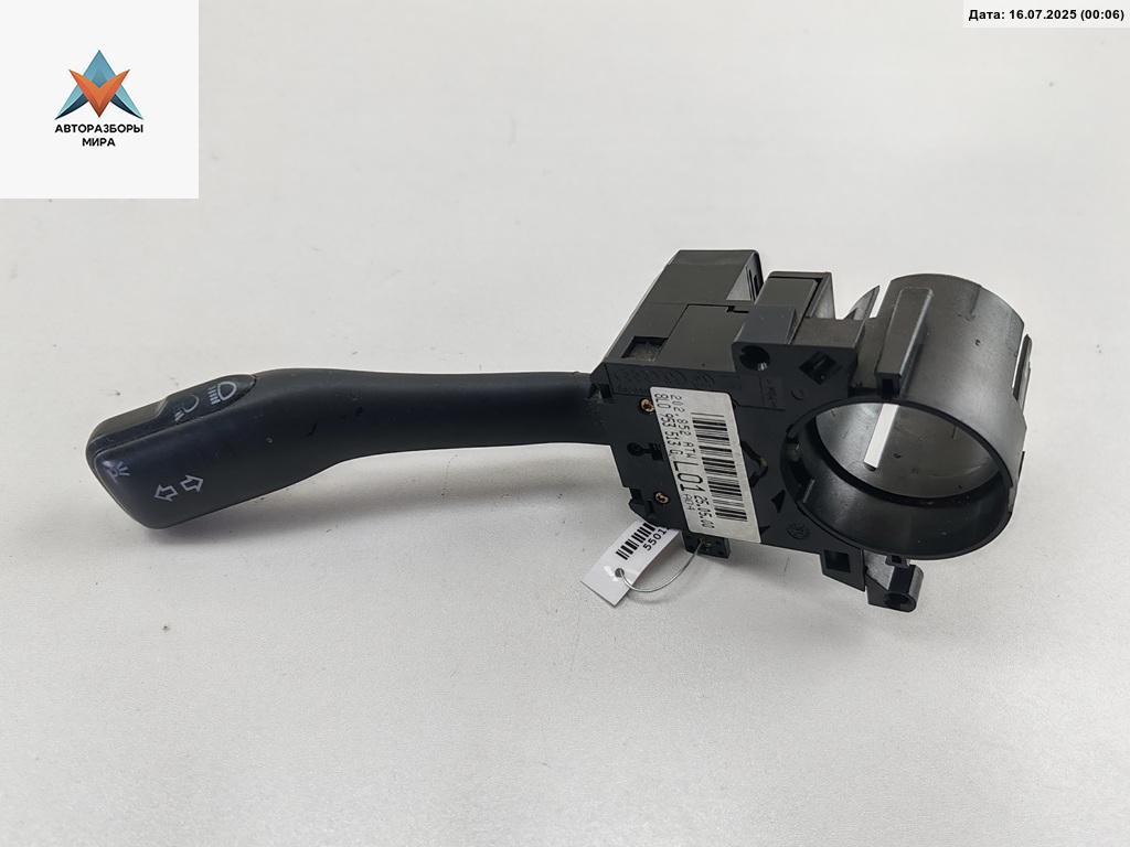 переключатель поворотов Volkswagen Passat B5 1999, 1.9 л., дизель, МКПП, синий, универсал, 8L0953513 - фото №1