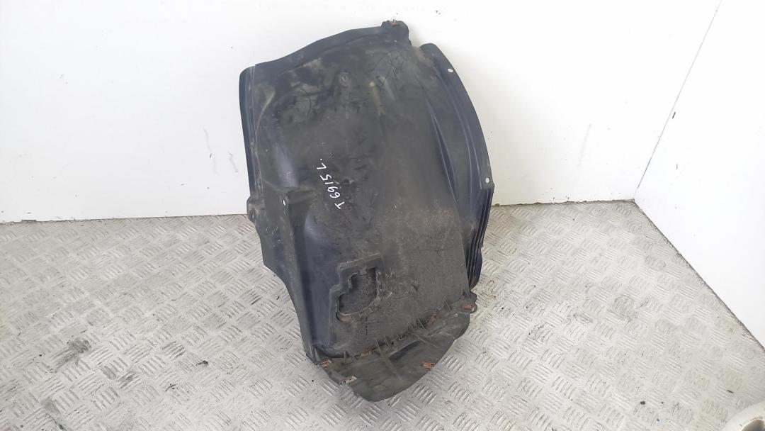 Подкрылок передний правый BMW 1 E81/E87 2006, 1.6 л., бензин, хетчбэк 5 дв., 51717059375, 7059375