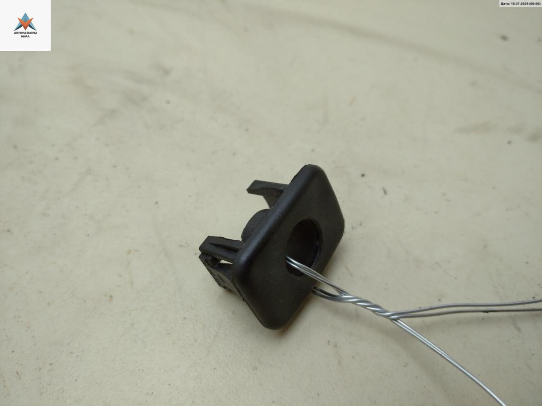 накладка декоративная Volkswagen Transporter T4 1997, 2.4 л., дизель, МКПП, жёлтый, микроавтобус, 701837355 - фото №1