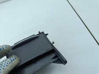пепельница Mercedes-Benz A W168 2003, 1.6 л., бензин, МКПП, серый, хетчбэк 5 дв., 1688100930