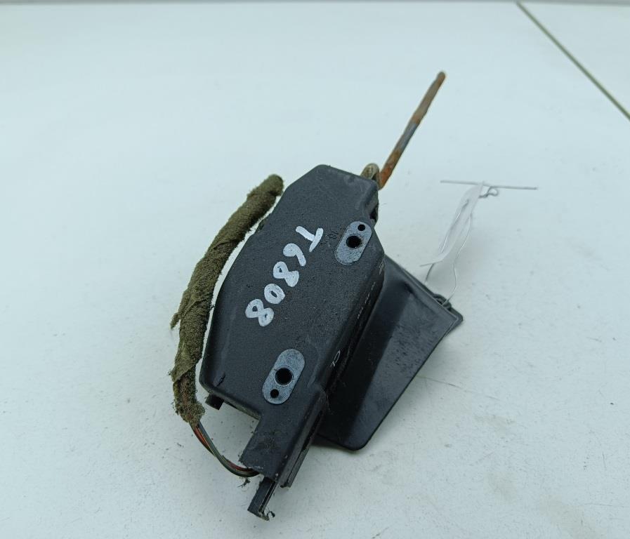 замок лючка топливного бака Opel Astra F 1995, 1.6 л., бензин, МКПП, серый, хетчбэк 5 дв., 90414159