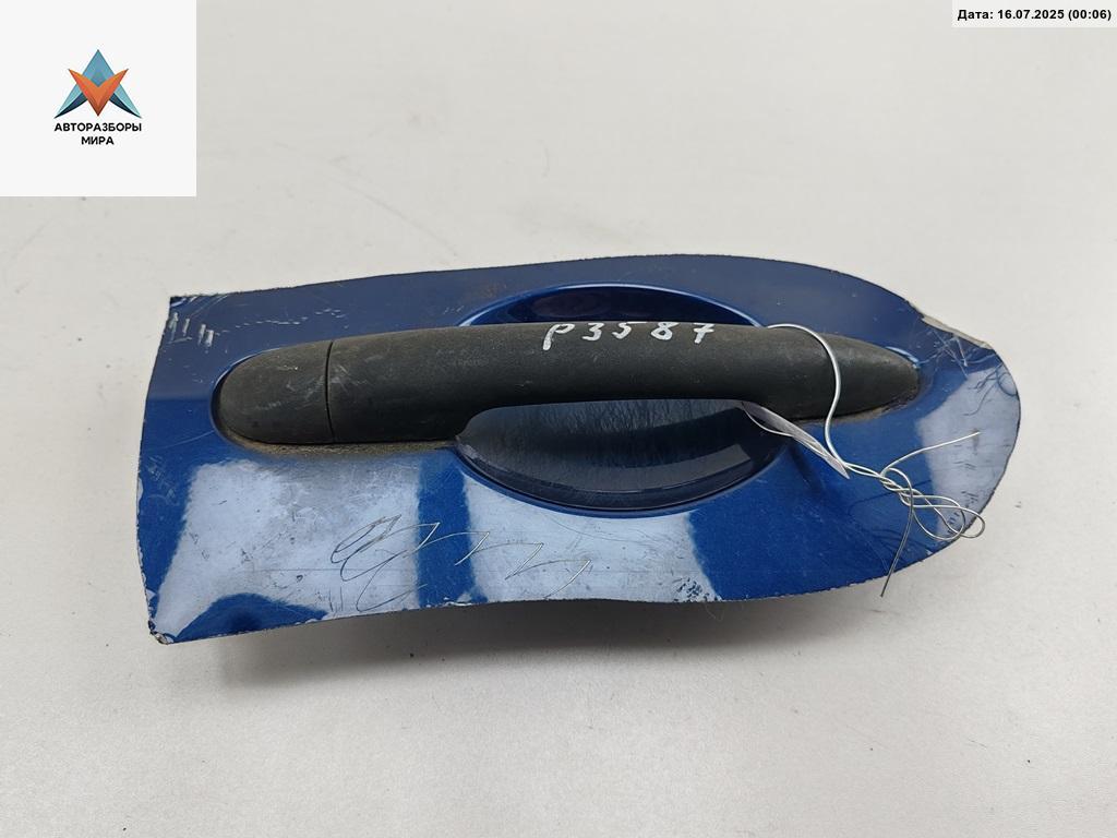 ручка наружная передняя правая Renault Modus 1 поколение 2005, 1.6 л., бензин, МКПП, синий, хетчбэк 5 дв., 226526 - фото №1