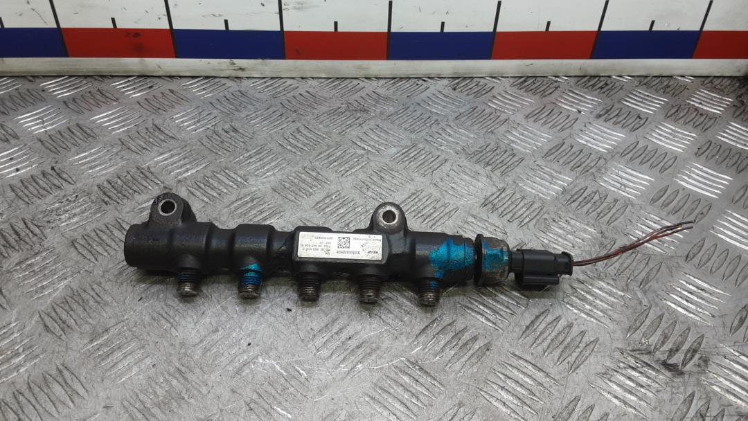 топливная рампа Citroen Berlingo 2 поколение (B9) 2010, 1.6 л., дизель, МКПП, 9654590 - фото №1