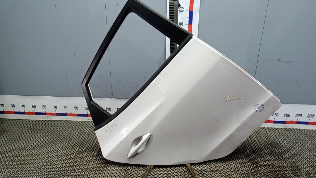 дверь задняя правая Hyundai ix35 1 поколение 2012, 1.7 л., дизель, МКПП, внедорожник 5 дв., 770042Y001 - фото №1