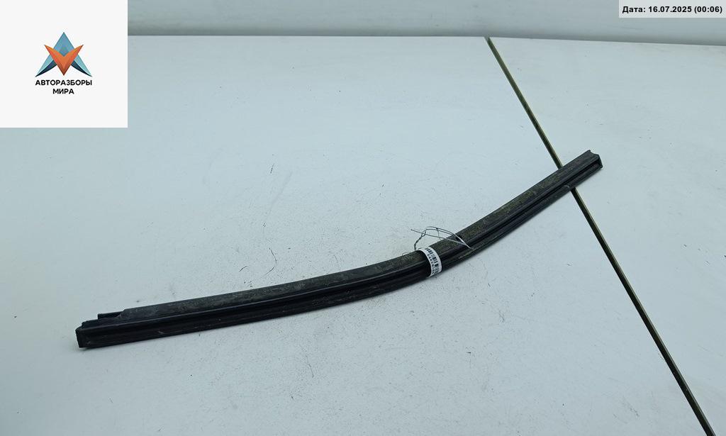 молдинг крыла Citroen C4 Picasso 1 поколение 2009, 1.6 л., бензин, МКПП, чёрный, минивэн - фото №1