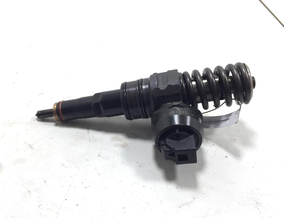 форсунка Volkswagen Passat B5+ (GP) 2004, 1.9 л., дизель, МКПП, синий, универсал, 038130073AG
