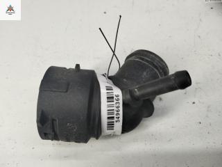 фланец (тройник) системы охлаждения Skoda Fabia 1 поколение (6Y) [рестайлинг] 2006, 1.2 л., бензин, МКПП, красный, универсал, 6Q0122291F