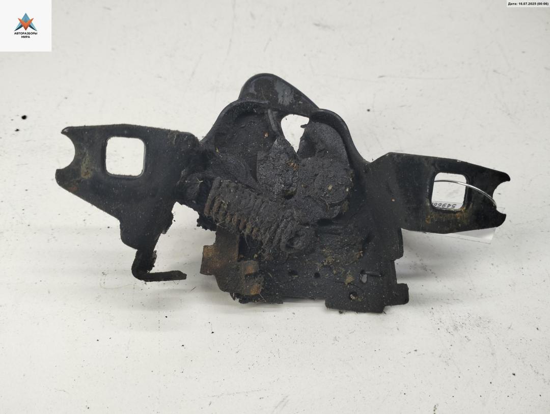 замок капота Skoda Octavia mk1 (A4 1U) 1998, 1.6 л., бензин, МКПП, зелёный, универсал, 1U0823509H - фото №1