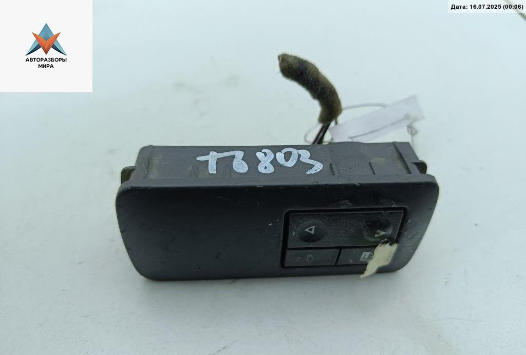 кнопка стеклоподъемника заднего правого Opel Vectra C 2003, 2.2 л., бензин, МКПП, серый, хетчбэк 5 дв., 09185958 - фото №1