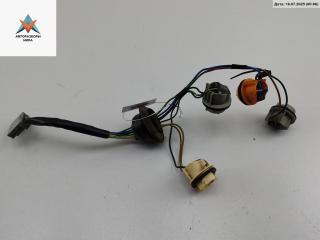 Патрон лампы фонаря Ford Mondeo 3 поколение [рестайлинг] 2006, 1.8 л., бензин, МКПП, серый, универсал