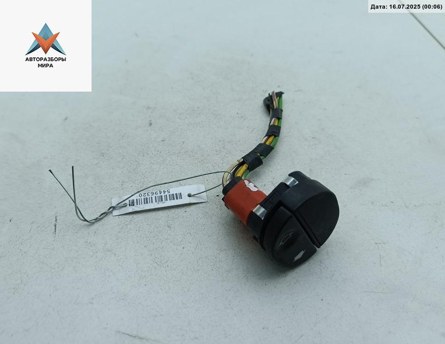 кнопка стеклоподъемника переднего правого Ford Tourneo Connect 1 поколение 2008, 1.8 л., дизель, МКПП, серый, фургон, 96FG14529AJ - фото №1