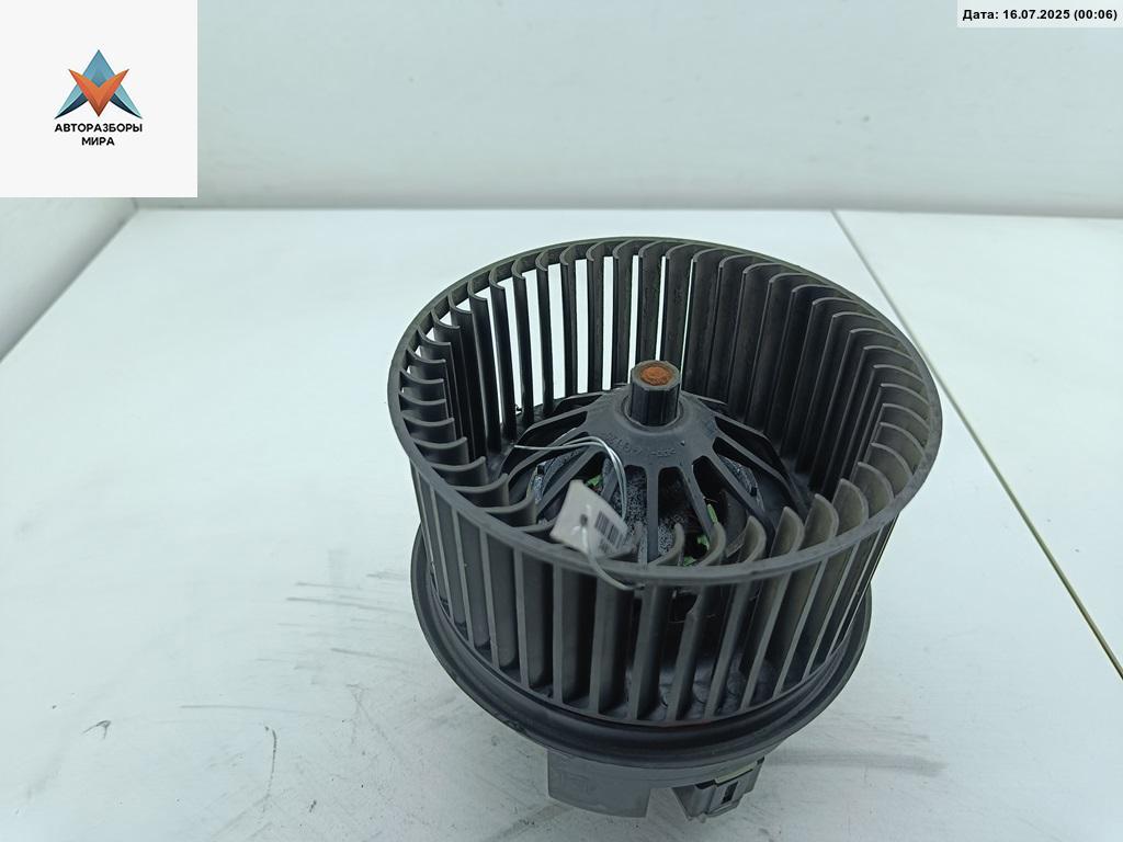 моторчик печки Ford S-Max 1 поколение 2006, 2.5 л., бензин, МКПП, серый, минивэн, 1736007103 - фото №1