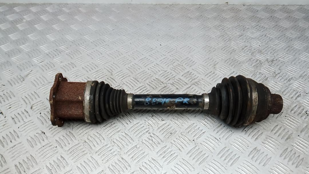 полуось передняя правая (приводной вал, ШРУС) Audi A4 B8/8K 2010, 2.0 л., дизель, АКПП, седан, 8K0407271Q, 8K0407451DX - фото №1