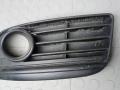 заглушка (решетка) в бампер Volkswagen Golf 5 поколение 2006, 2.0 л., дизель, МКПП, хетчбэк 5 дв. - фото №2