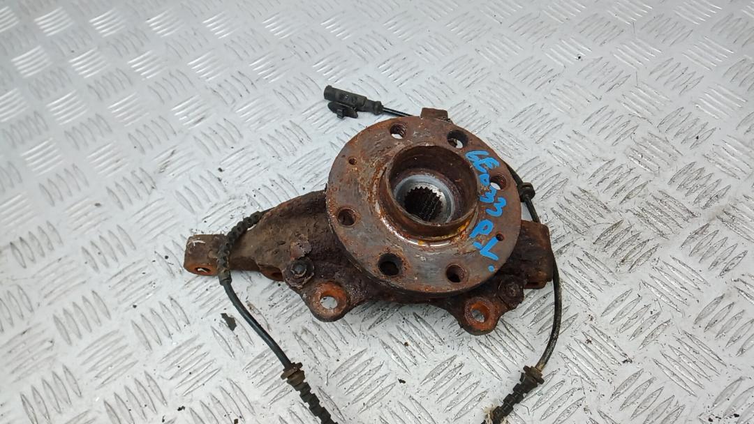 ступица передняя левая Opel Corsa D 2008, 1.2 л., бензин, МКПП, хетчбэк 5 дв. - фото №1