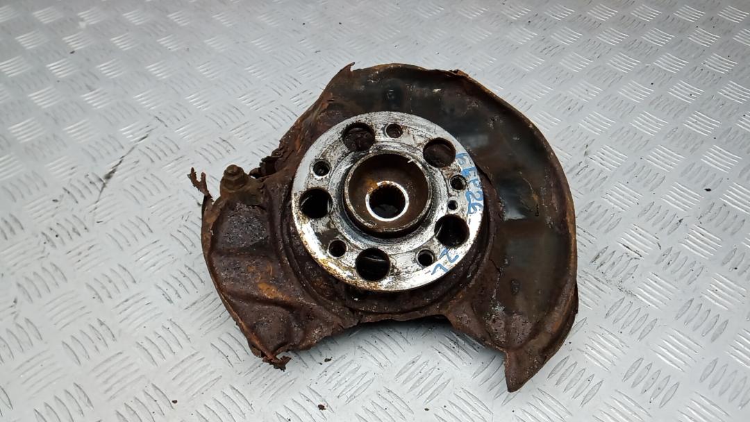 ступица задняя левая Mercedes-Benz C-Класс W204/S204 2006, 2.2 л., D C220 CDI, дизель, АКПП, седан - фото №1