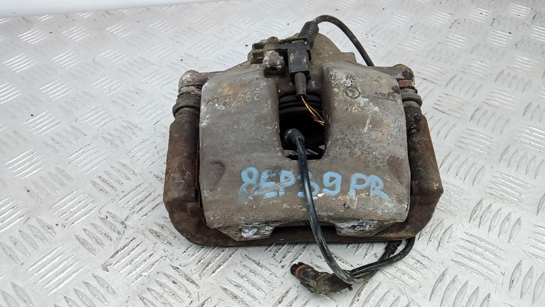 суппорт передний правый Mercedes-Benz C-Класс W204/S204 2008, 2.2 л., дизель, АКПП, универсал - фото №1