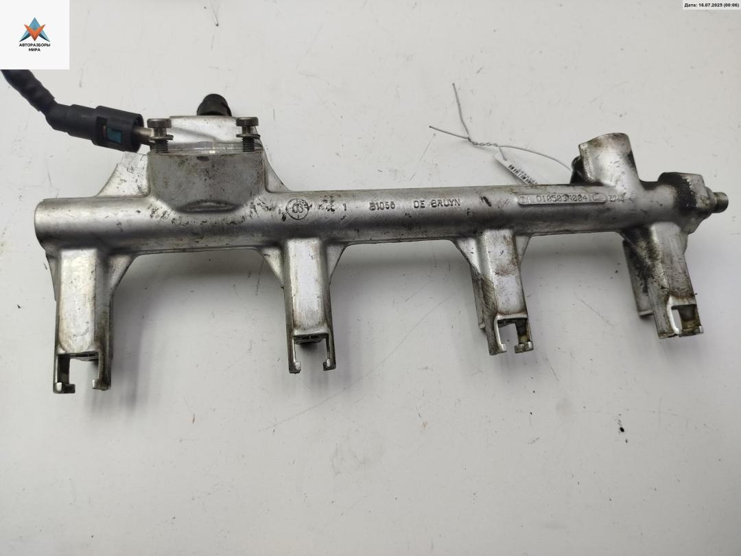 топливная рампа Opel Signum C 2003, 2.2 л., бензин, МКПП, серый, хетчбэк 5 дв., 55351030 - фото №1