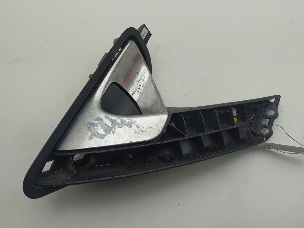 ручка внутренняя задняя правая Nissan Primera P12 2005, 2.2 л., дизель, МКПП, синий, хетчбэк 5 дв.