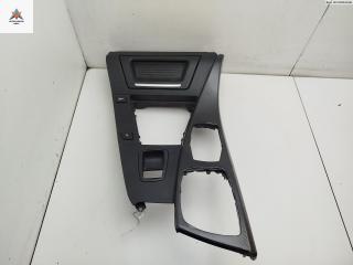 консоль салона (центральная часть) BMW 5 серия F07/F10/F11 2011, 2.0 л., дизель, МКПП, чёрный, универсал