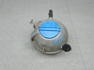 бачок расширительный Volkswagen Tiguan 1 поколение 2010, 2.0 л., дизель, МКПП, внедорожник 5 дв., 1K0121407A, 2Q0121321A