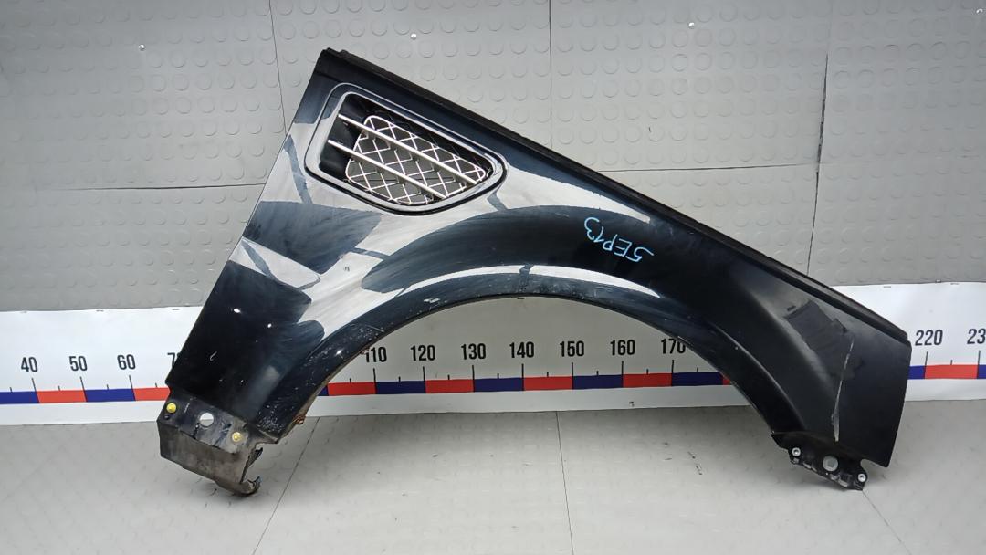 крыло переднее правое Land Rover Range Rover Sport 1 поколение 2008, 2.7 л., TDVM, дизель, АКПП, внедорожник 5 дв. - фото №1