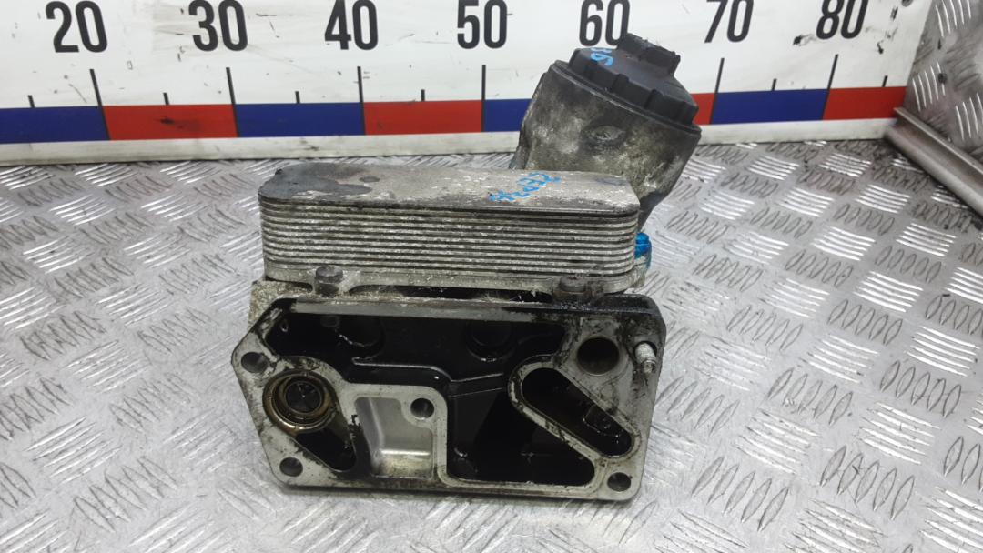 Корпус масляного фильтра дизельный Volkswagen Transporter T5 2005, 2.5 л., дизель, МКПП, микроавтобус - фото №1