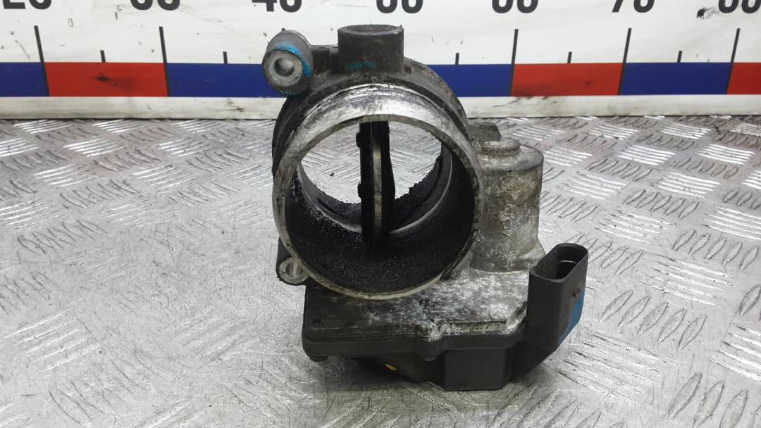 заслонка дроссельная Volkswagen Transporter T5 2005, 2.5 л., дизель, МКПП, микроавтобус, 076128063A - фото №1