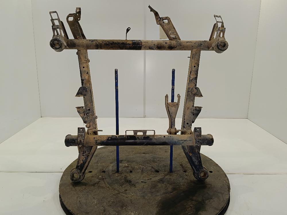 подрамник передний Mercedes-Benz Vito W638 1999, цвет - фото №1